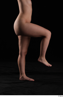 Glenda 1 flexing leg nude 0005.jpg